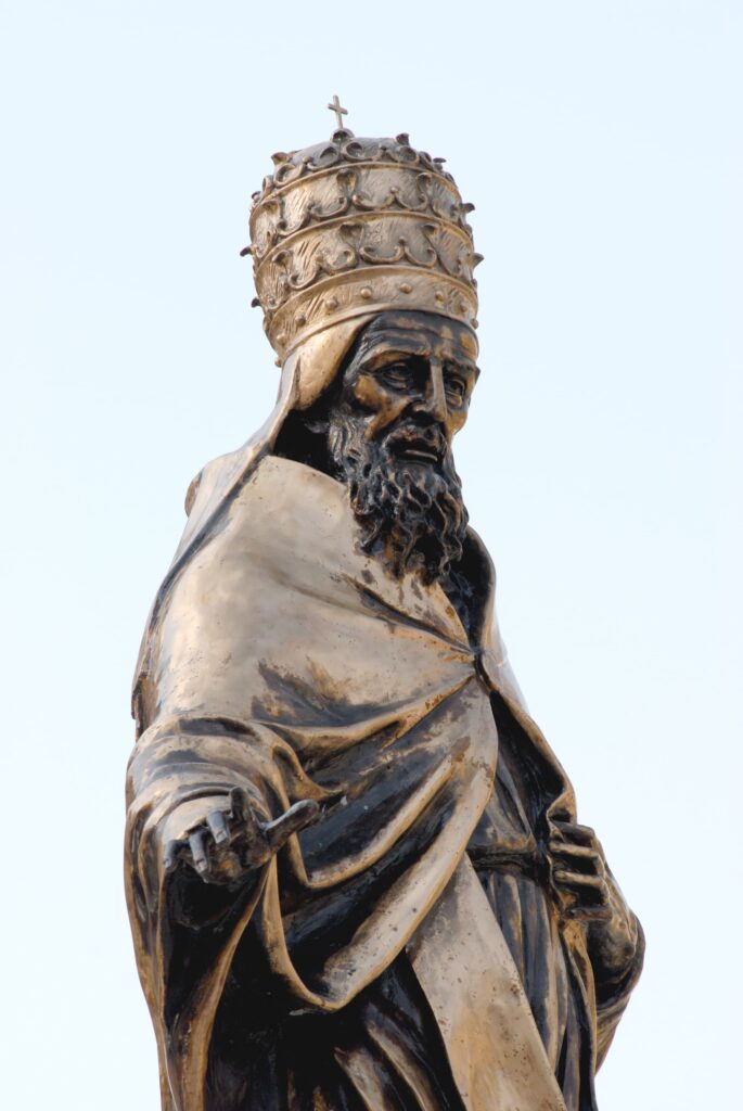 Statua di San Pio V - San Pio V 1