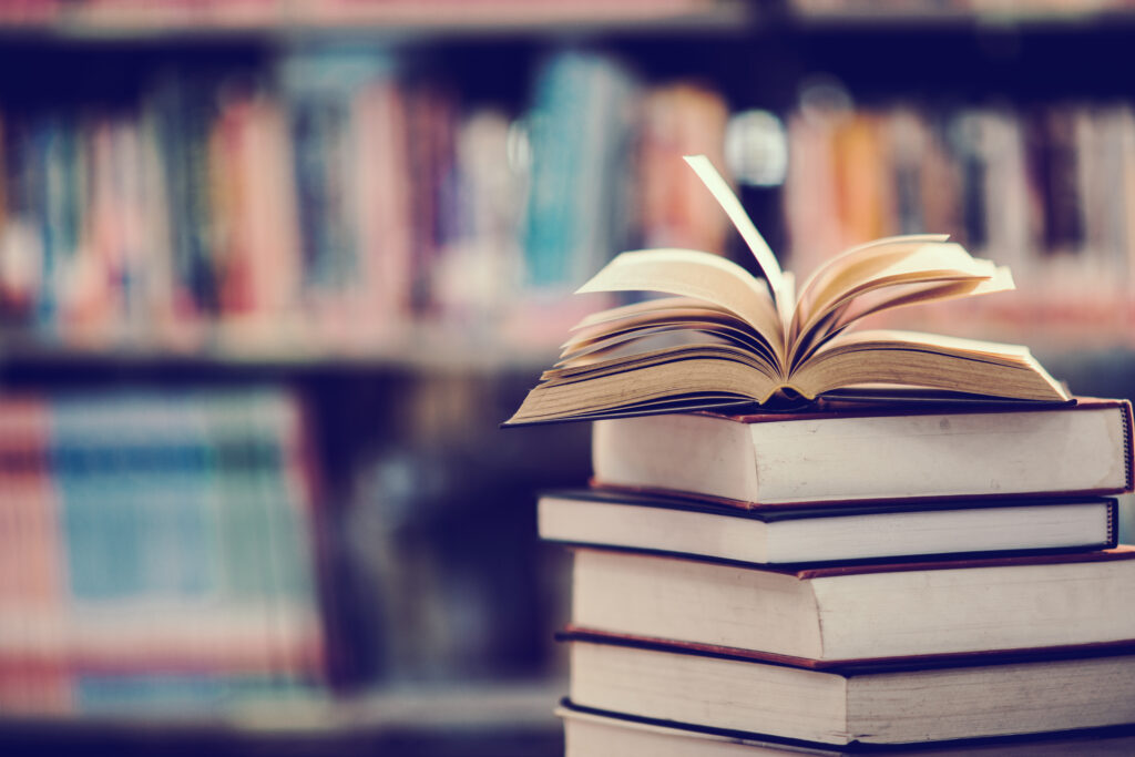 Utilità e servizi - book library with open textbook